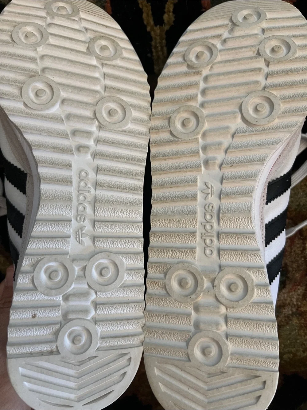 adidas classic sneakers
